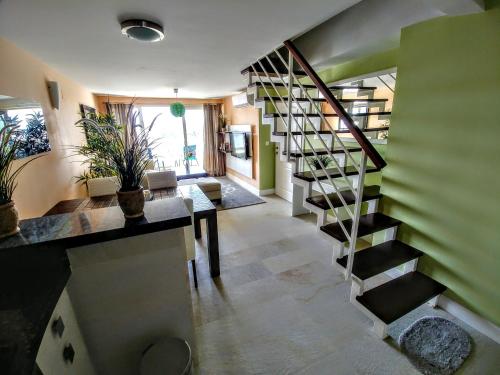 Dubrovnik 2 bedroom 2 bathroom sea view, private free parking