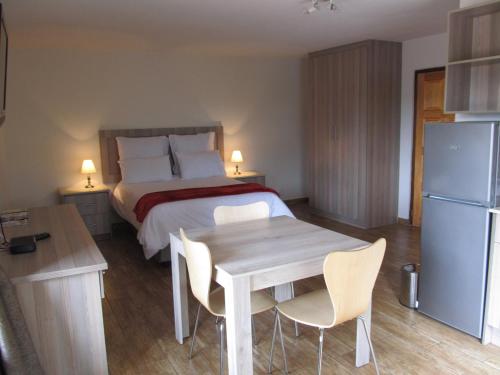 Η κουζίνα ή μικρή κουζίνα στο 50 Galena Affordable Luxury