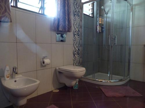 Bilik mandi di Residence Maison Müge