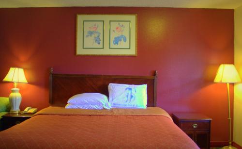 Somerville Inn and Suitesにあるベッド