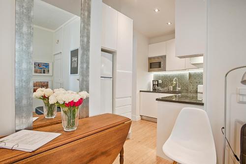BmyGuest - Alfama Terrace Apartment