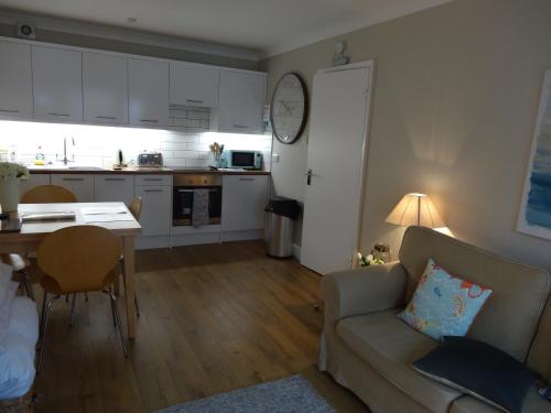Burlington Beach Apartments