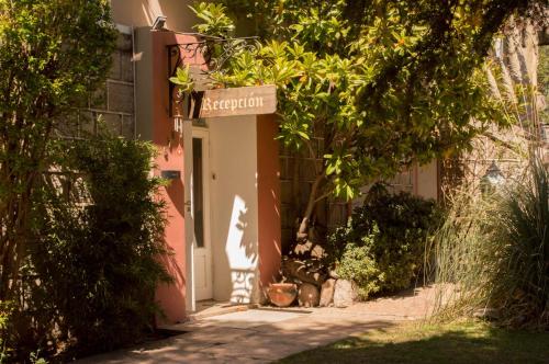 Κήπος έξω από το Hotel Uritorco