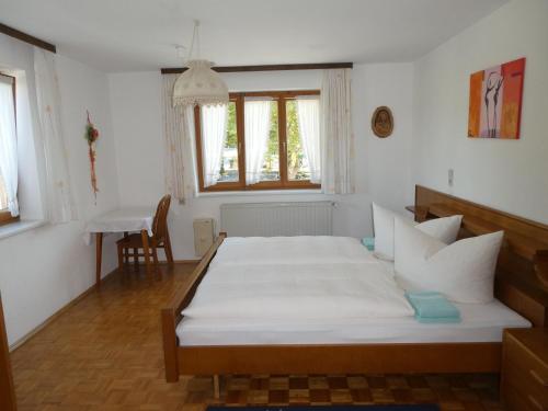 Ліжко або ліжка в номері Ferienwohnung Albrecht