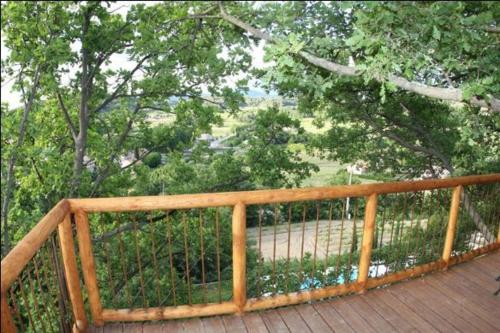 Un balcón o terraza en Les Cabanes en Provence