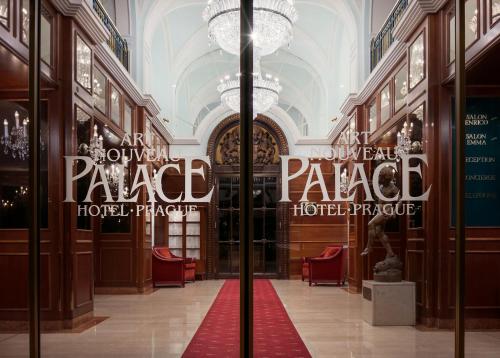 Certifikát, hodnocení, plakát nebo jiný dokument vystavený v ubytování Art Nouveau Palace Hotel