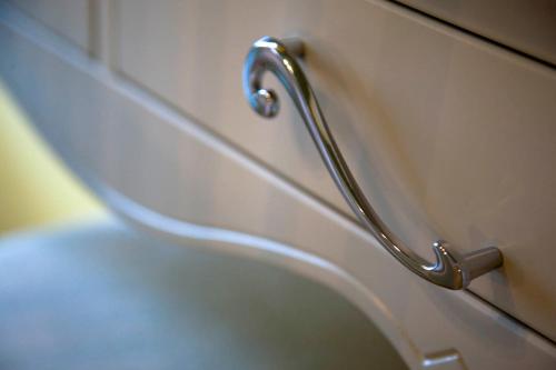 a close up of a drawer with a handle at Raffaello Residence in Sassoferrato