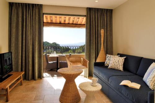 Gallery image of Hotel Bartaccia in Propriano