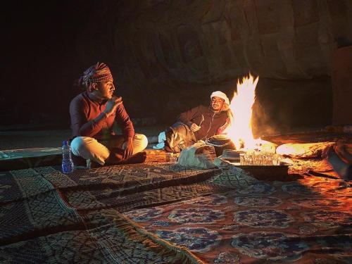 Clientes alojados en Wadi Rum Sky Tours & Camp