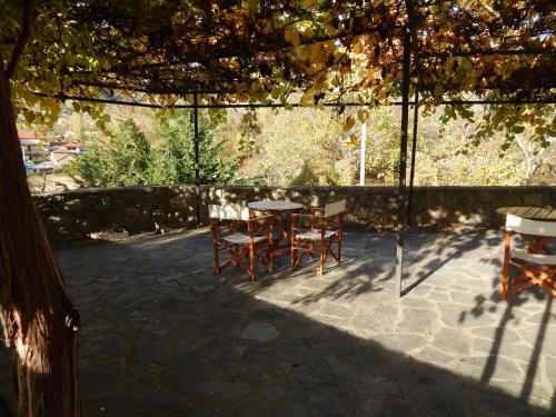 Gallery image of Ξενώνας Αριάδνη - Guesthouse Ariadni in Lemos