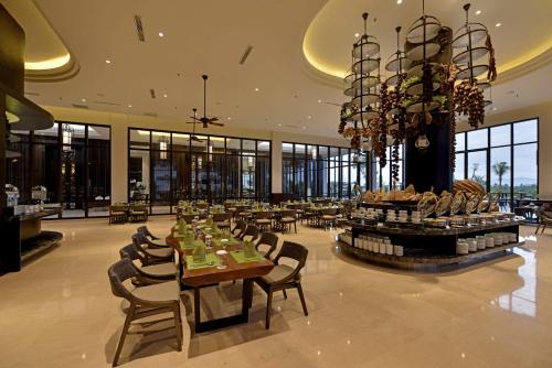 Εστιατόριο ή άλλο μέρος για φαγητό στο Lombok Astoria Hotel