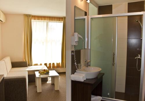 Et badeværelse på Flagman Hotel