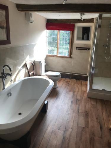 A bathroom at The Old Hall Country House 