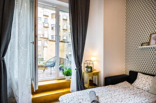 ブダペストにあるMegszűnt - Charming Design Apartment with balconyのギャラリーの写真