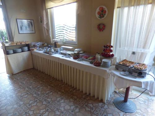 Makanan di atau berdekatan aparthotel ini