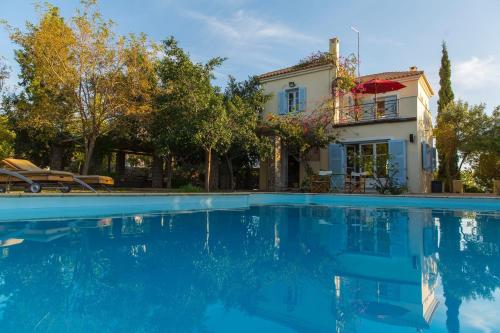 Sea View Pool Villa with Independent Guest house