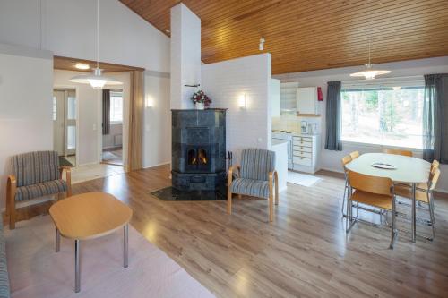 Gallery image of Holiday Club Punkaharju Cottages in Kulennoinen