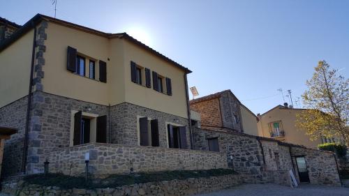 Το κτήριο όπου στεγάζεται  το διαμέρισμα