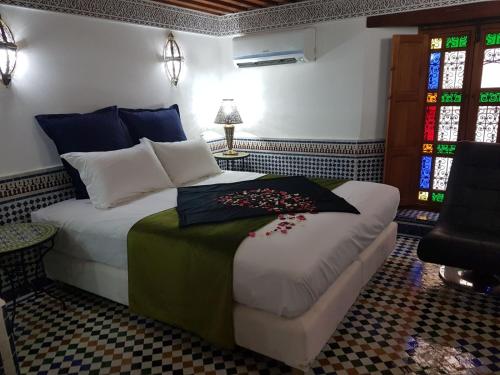 Ruang duduk di Riad Soleil d'Or