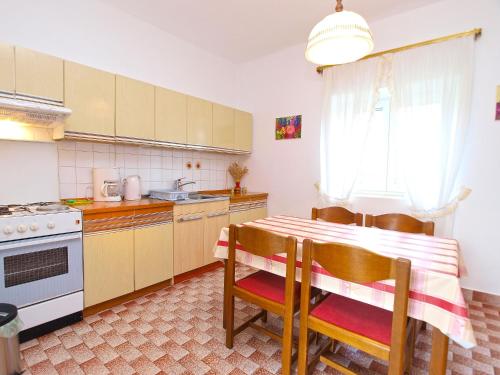 House Orieta 385