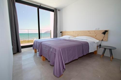 A bed or beds in a room at Casesambaire