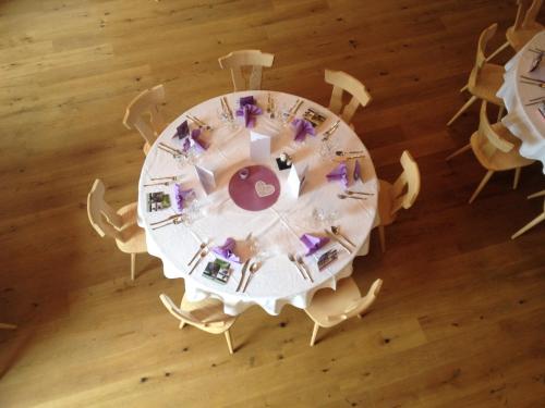 an overhead view of a table and chairs at Hotel Hof und Post in Innertkirchen