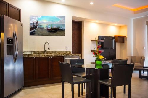A kitchen or kitchenette at V399 - 307
