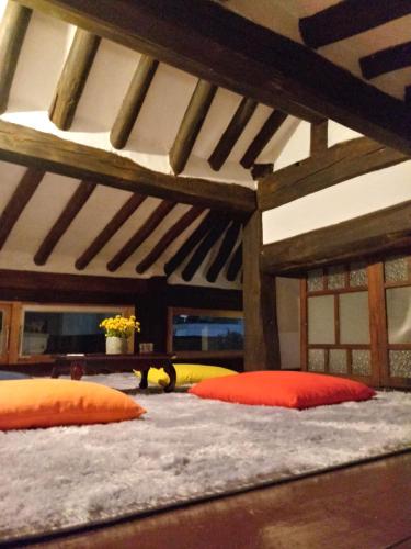 Fotografie z fotogalerie ubytování Hundred Years Hanok v destinaci Mokpo