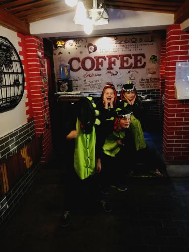Ospiti di Happy Dragon Alley Hotel-In the city center close to the subway&free coffe laundry Fluent English speaking,Tourist attractions ticket service&food recommendation,Near Tian Anmen Forbiddencity,Near Lama temple,Easy access to the airport