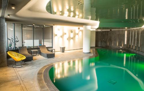 Novotel Saint Brieuc Centre Gare — Swimming pool