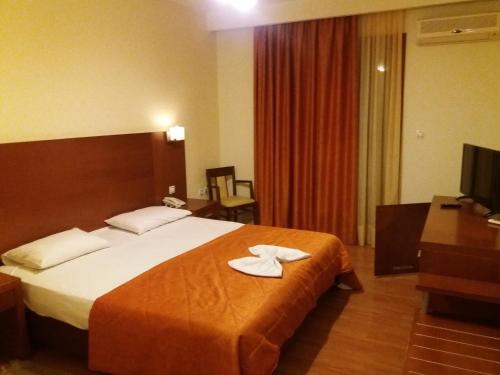 Gallery image of Zorbas Hotel in Myrtéa
