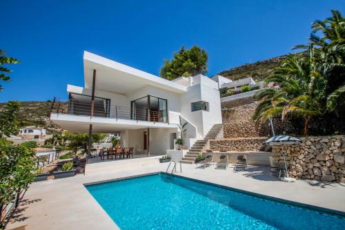 Laja - panoramic hillside holiday house in Moraira, Moraira ...