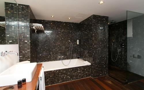 Gallery image of Hotel Zhero in Cas Catala