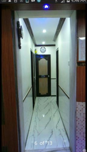 Gambar di galeri bagi New Metro Guest House di Mumbai