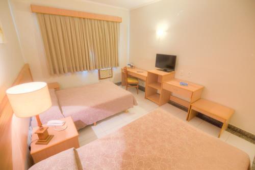 Télévision ou salle de divertissement dans l'établissement Hotel Dan Inn Uberaba & Convenções By Nacional Inn