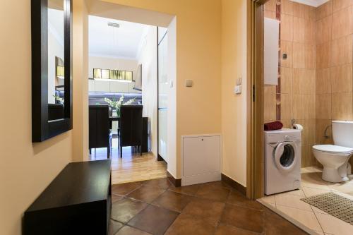 Kúpeľňa v ubytovaní VIP Apartamenty Tetmajera Centrum 2
