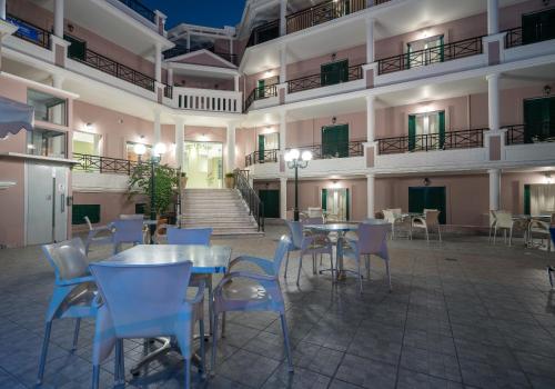 Balcone o terrazza di Alamis Hotel & Apartments