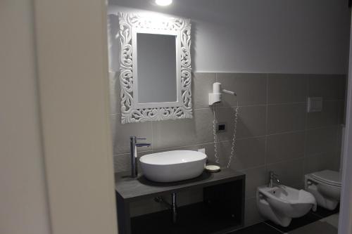 Ένα μπάνιο στο Hotel Miramare