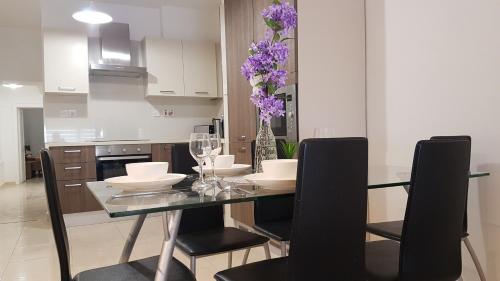 Køkken eller tekøkken på Spinola Seafront Apartment