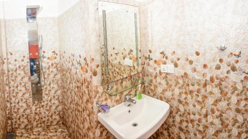 Gallery image of Hotel Dolphin Hikkaduwa in Hikkaduwa