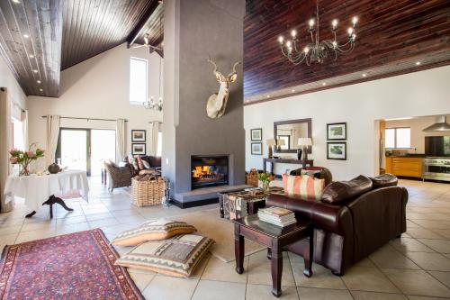 Posezení v ubytování Wildehondekloof Game Lodge
