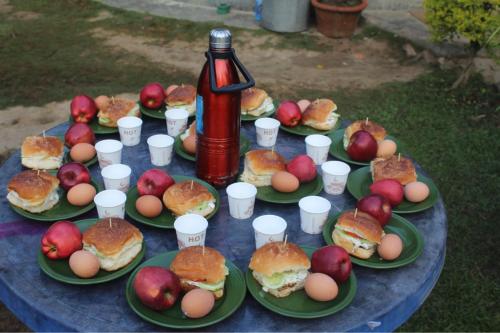 Mad på resortet eller i nærheden