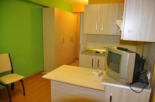 Armenia Hostelにあるキッチンまたは簡易キッチン