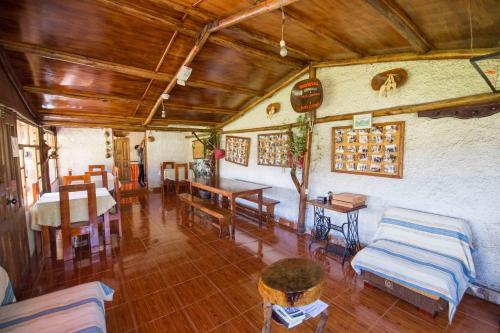 Posezení v ubytování Hostal Taita Cristobal