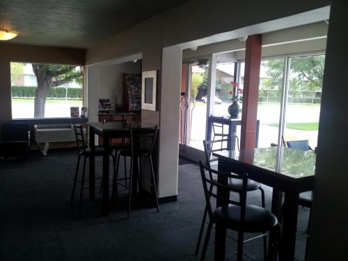 Dining area sa hotel