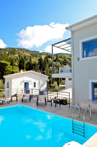 Piscina di Katerina's Village Agios Nikitas o nelle vicinanze