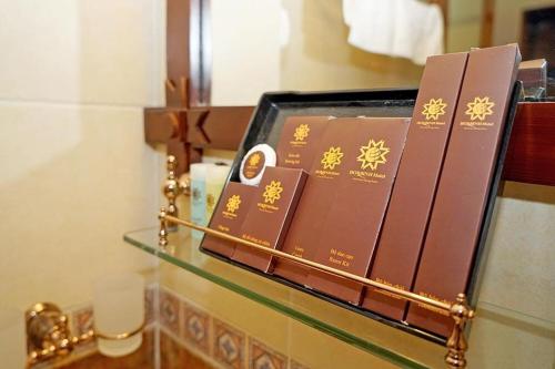 Gallery image of Hoa Binh Hotel in Hòa Bình