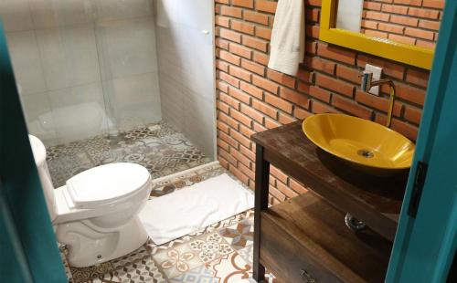 Bilik mandi di Chalés Pomerode