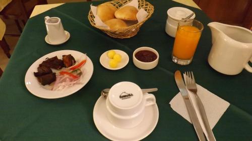 Mad på pensionatet eller i nærheden