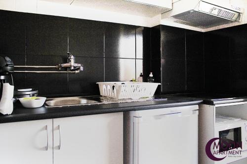Moon City Center Apartment